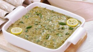Read more about the article Harees with unique Lahori recipe is here!