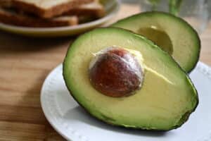 Read more about the article Avocado | The Superfood for Weight Loss and Inflammation