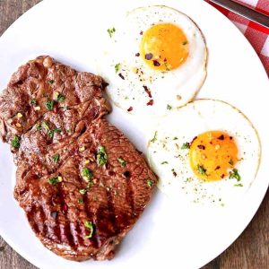 Read more about the article Why Steak and Eggs Is Your New Go-To Meal