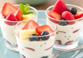 Cottage cheese and fruit cups — a soft, braces-friendly snack with creamy cheese and tender fruit.